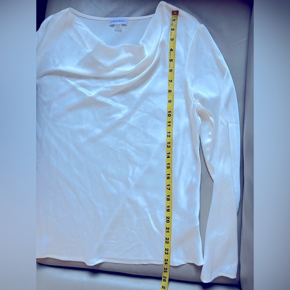 Calvin Klein cowl neck blouse 👠🥂 - Picture 5 of 8